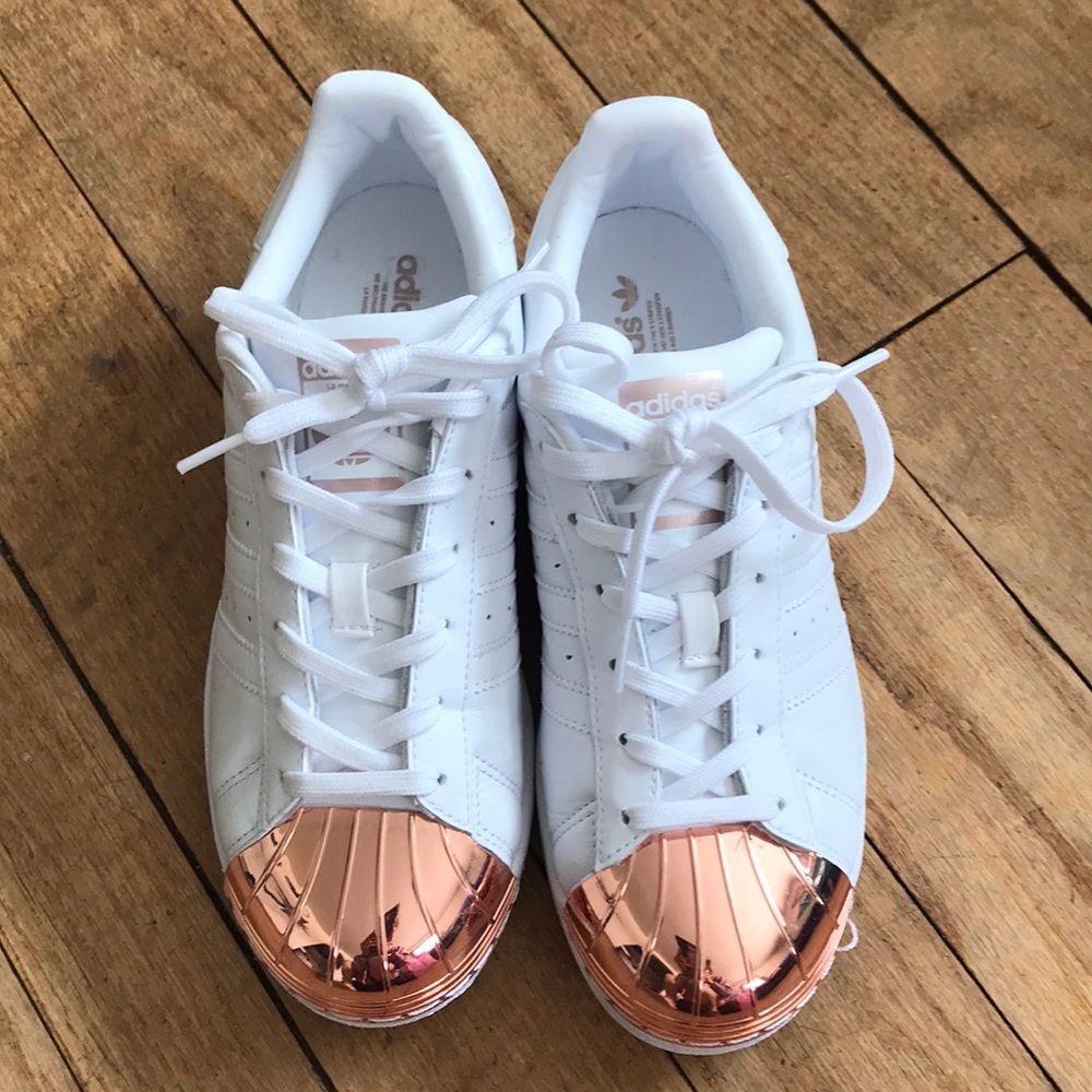 Adidas superstar rose gold shell toe Like new - Picture 4 of 6